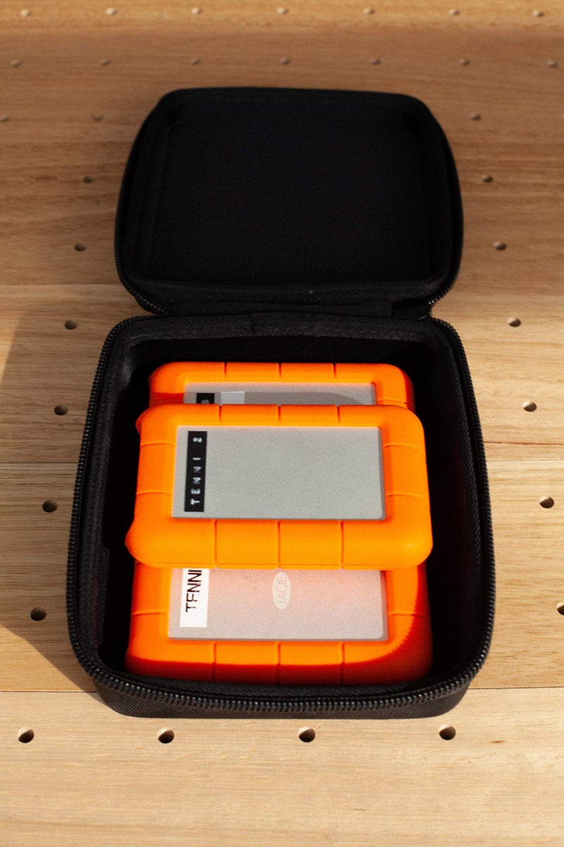 basal بازل بلانك 300 لأبولو توين، واجهات الصوت والإكسسوارات المهمة - Image 5